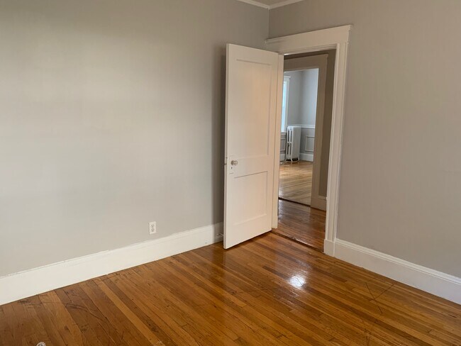 Foto del edificio - 136 Arlington St