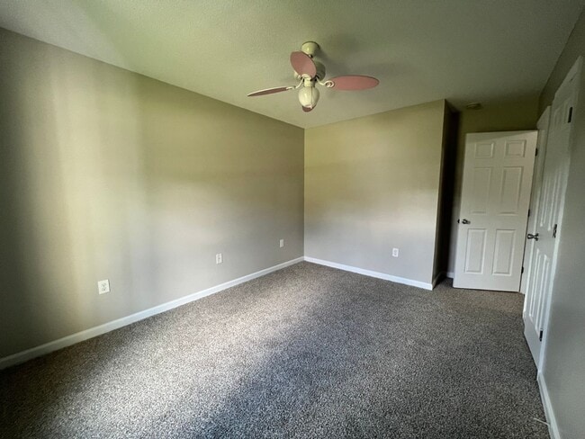 Building Photo - Charming three bedroom two bath home that ...