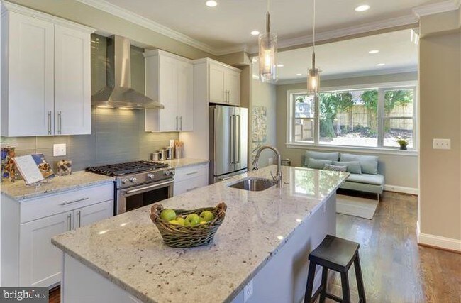 Foto del edificio - 1321 Valley Pl SE