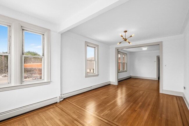 Foto del edificio - 1012 74th St