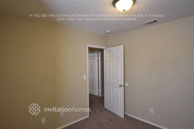 Building Photo - 7400 Nye Dr