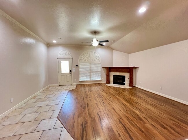 Building Photo - 1604 Dorothy Dr