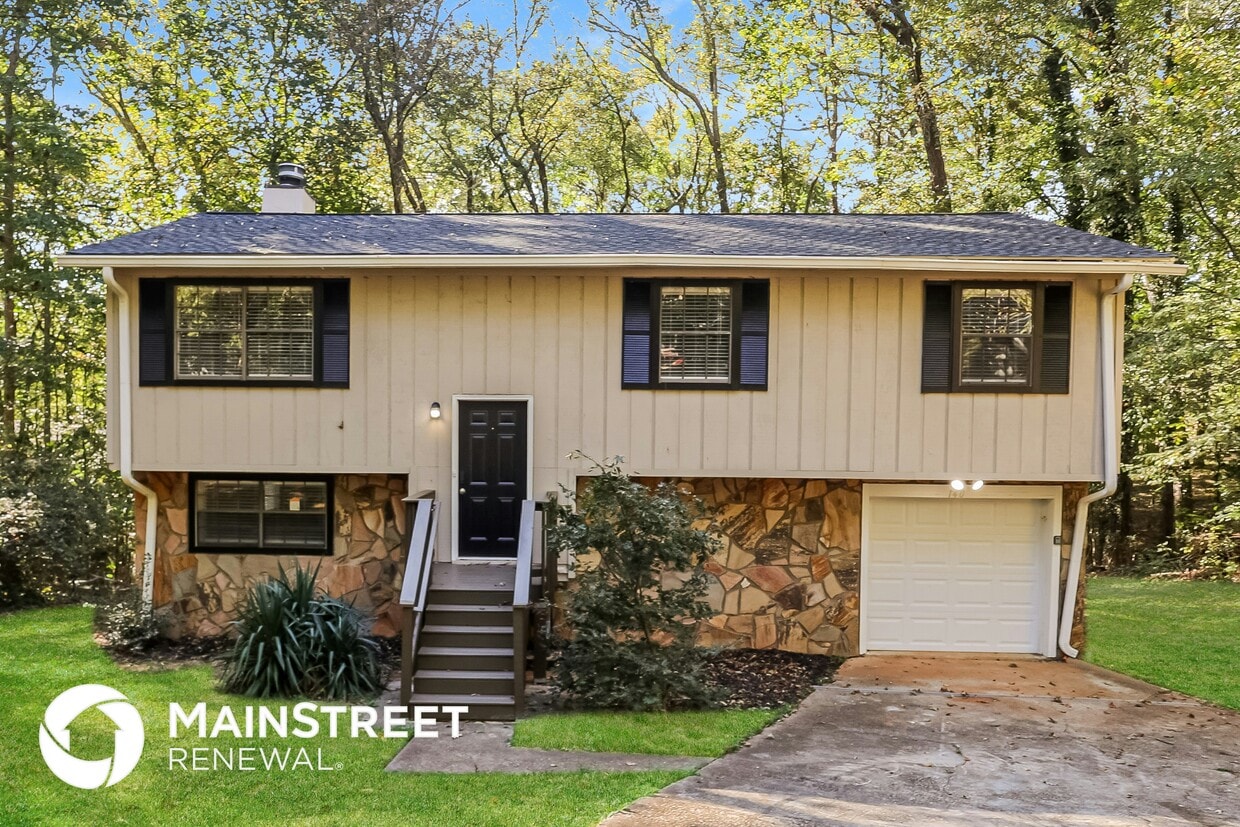 Foto principal - 140 Hunt Ridge Dr