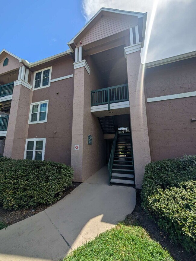 Foto del edificio - Fully Furnished 2-Bedroom Condo