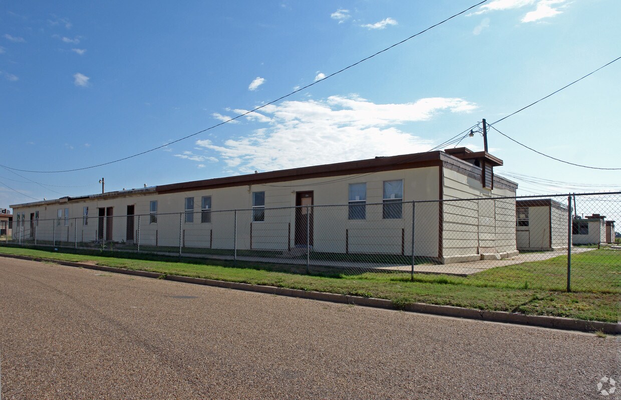 219 E Givens St, Plainview, TX 79072 Apartments in Plainview, TX