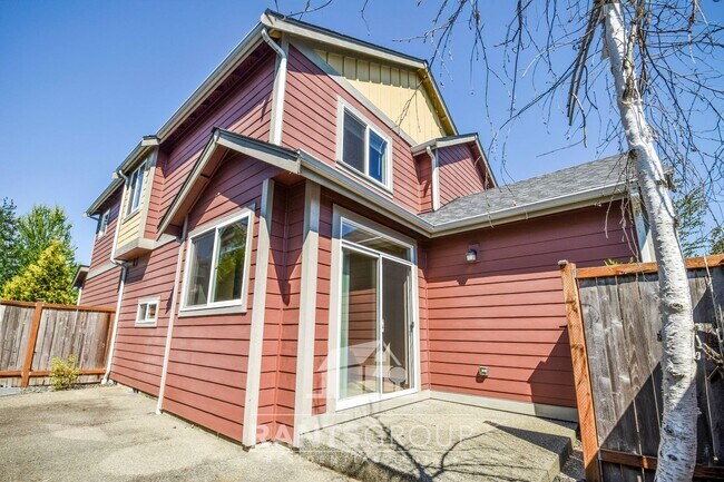 Foto del edificio - Beautiful Home In Puyallup! Easy JBLM Comm...