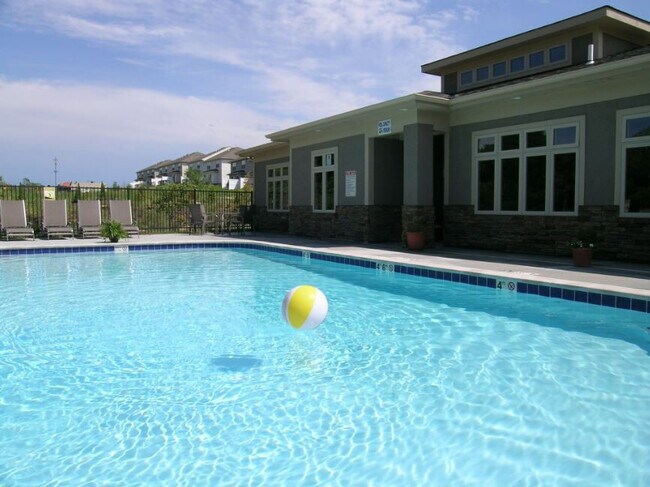 Foto del edificio - Arbor Mist Townhomes