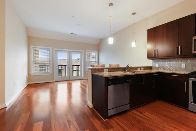 Building Photo - 870 Inman Vlg Pkwy NE