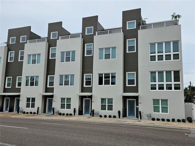 Building Photo - 339 8th St N