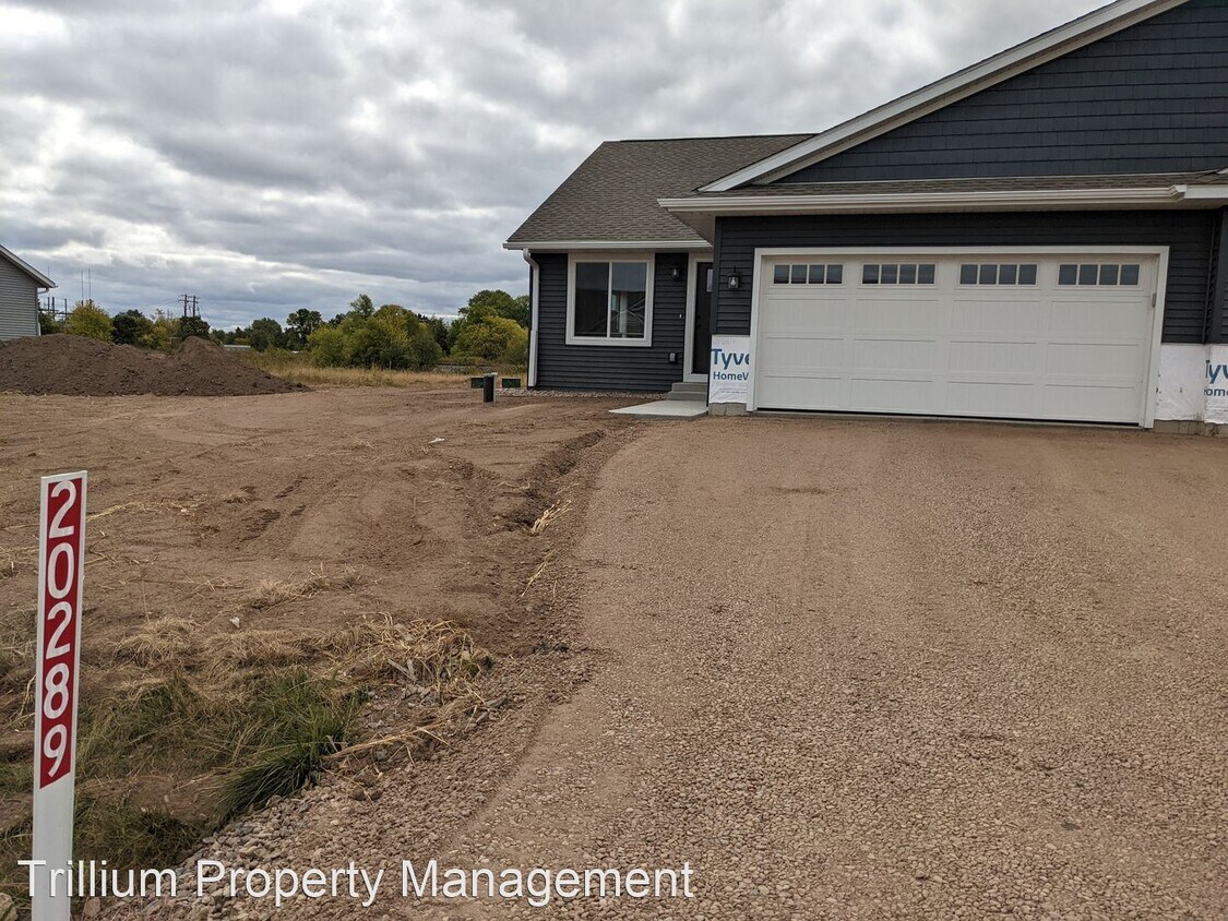 Foto principal - 4 br, 2 bath House - 20289 62nd Ave