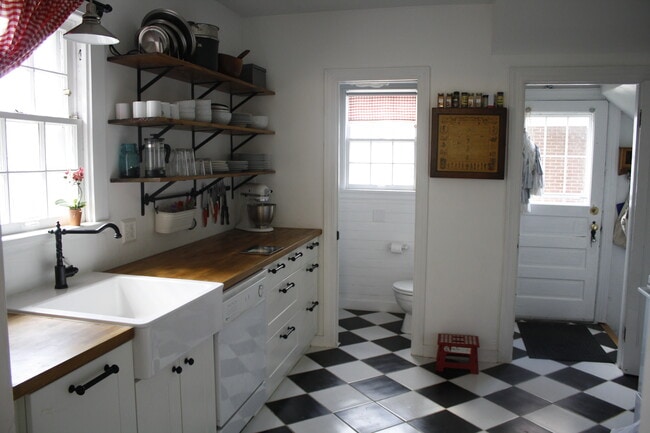 Foto del edificio - 1309 W Gilbert St