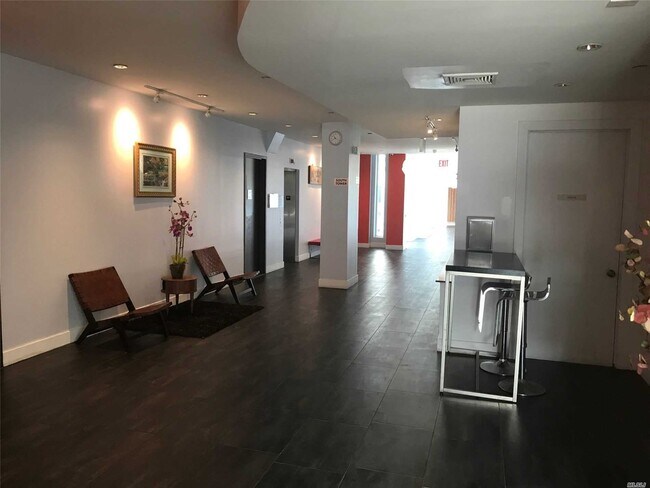 Foto del edificio - 140-21 32nd Ave