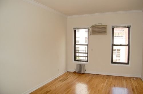 Primary Photo - 225 E 74th St