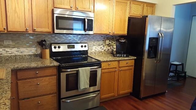 Foto principal - 2218 S Goebbert Rd