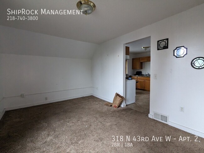 Foto del edificio - 318 N 43rd Ave W