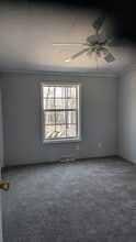 Building Photo - 291 Pebble Ln