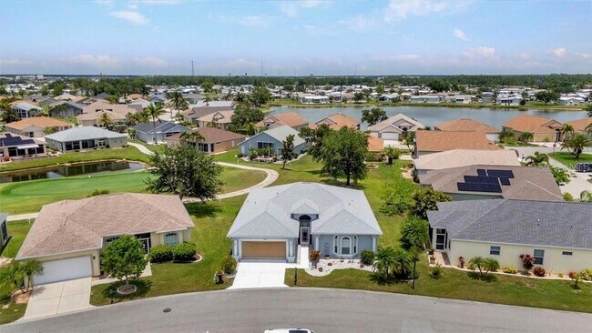 Foto del edificio - 24312 Westgate Blvd