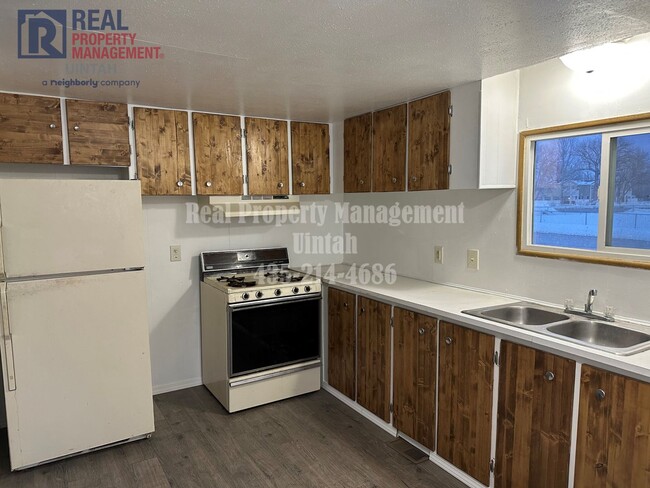 Foto del edificio - Myton Trailer Home $300 OFF FIRST MONTH'S ...