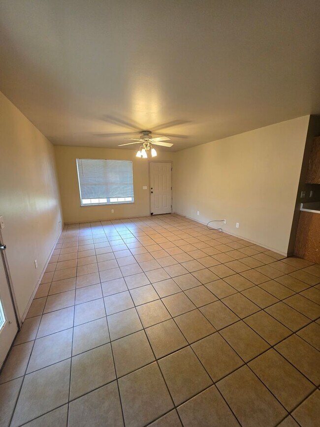 Foto del edificio - 1007 N Parker Rd