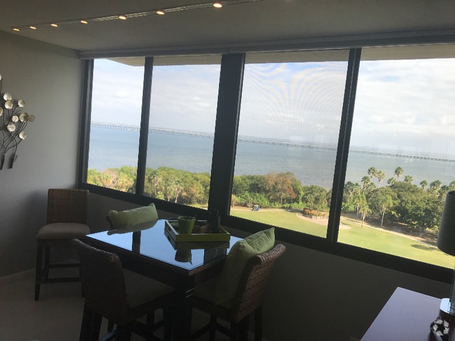 Building Photo - 2620 Cove Cay Dr