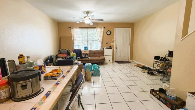 Building Photo - 2173 Timberwood Cir S