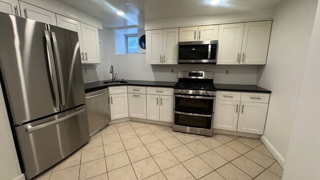 Foto del edificio - 101 Sterling Ave