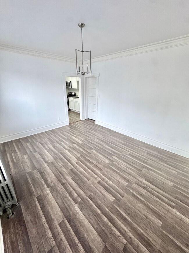 Foto del edificio - THREE BEDROOM IN WEST BETHLHEM