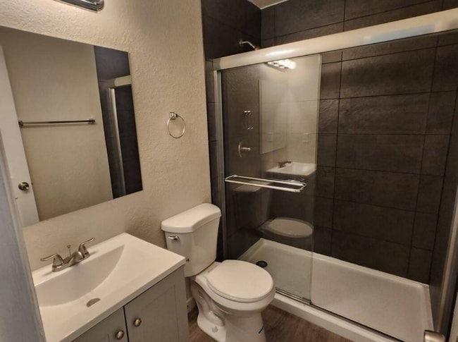 Foto del edificio - 4325 Lashelle Ave