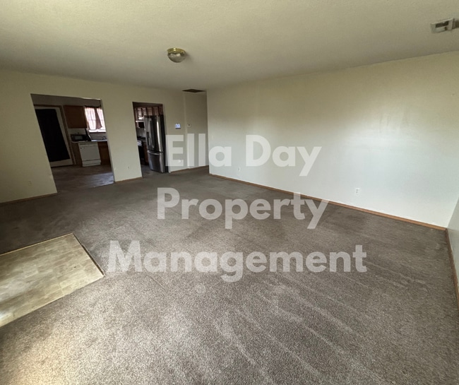 Building Photo - 2520 E Conquest St