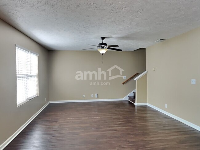 Building Photo - 4861 Nina Marie Ave