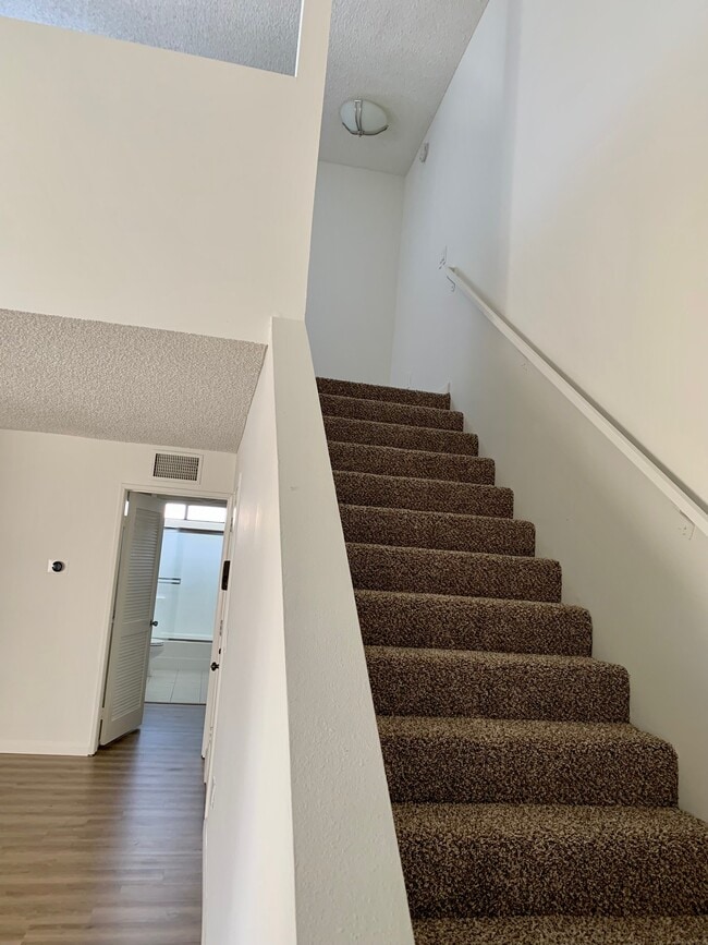 Building Photo - 14311 Dickens St