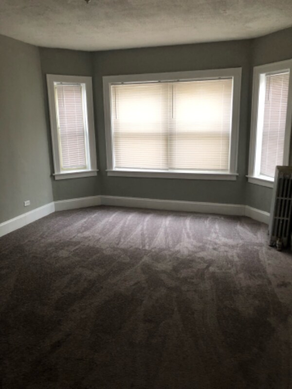 Primary Photo - 7512 S Perry Ave