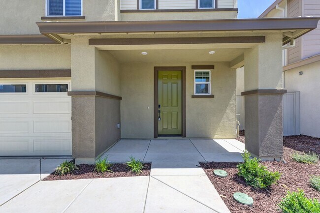 Foto del edificio - Brand New SOLAR Home in West Rosevile