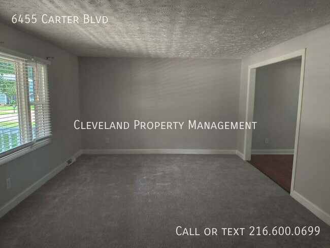 Foto del edificio - 6455 Carter Blvd