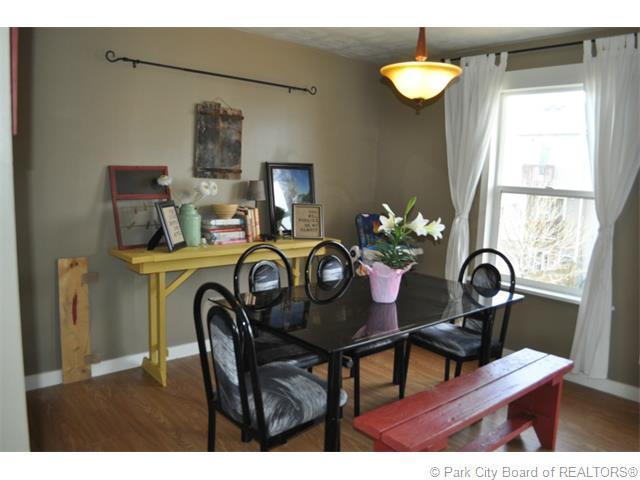 Foto del edificio - 452 Argyll Ct