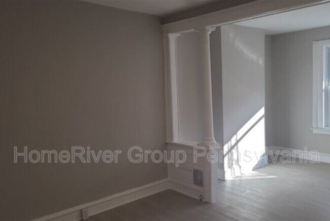 Foto del edificio - 1432 N Vodges St