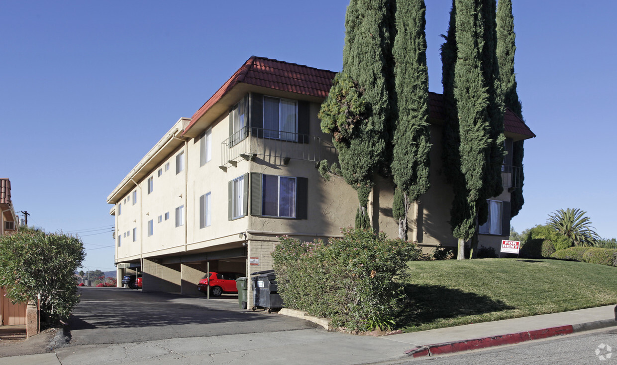 Primary Photo - Loma Vista Apartments