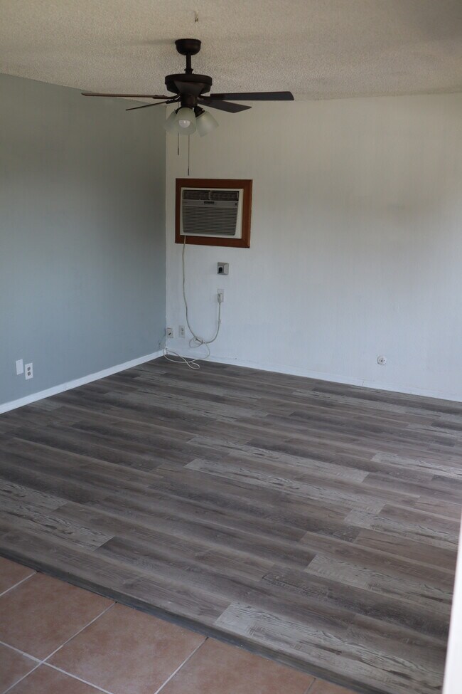 Foto del edificio - 11696 Pepper St