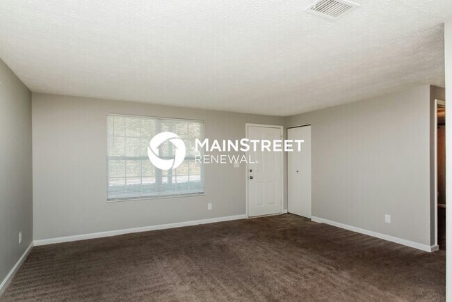 Building Photo - 3 Bedroom Pet-Friendly Home in Stone Mountain, GA with Main Street Renewal