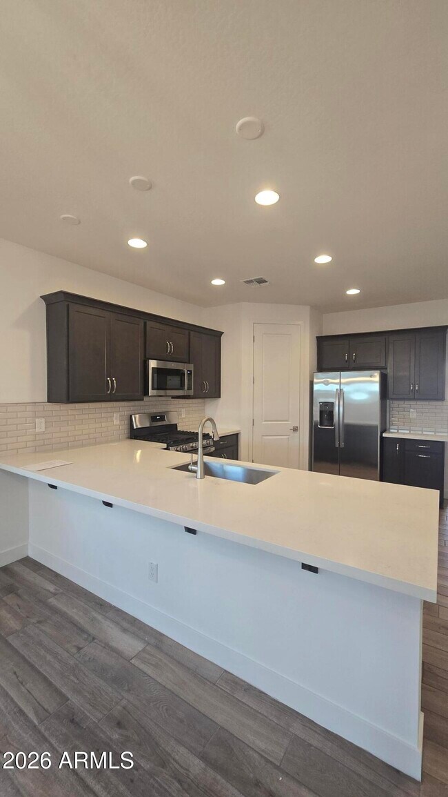 Foto del edificio - 8823 W Pasadena Ave