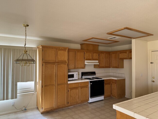 Foto del edificio - 8500 Ironwood Ave