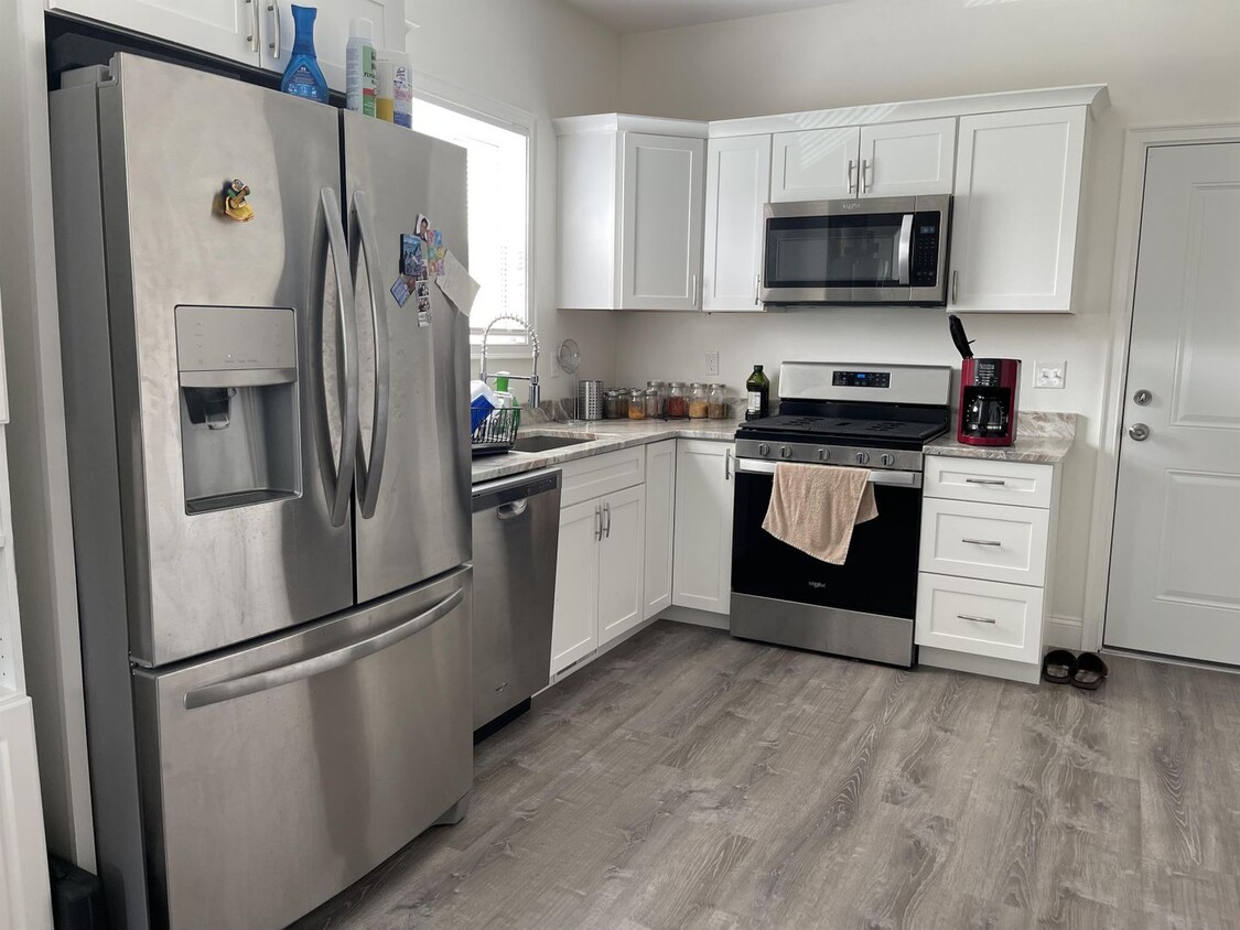 123 Burlington - Room for Rent in Providence, RI | Apartments.com