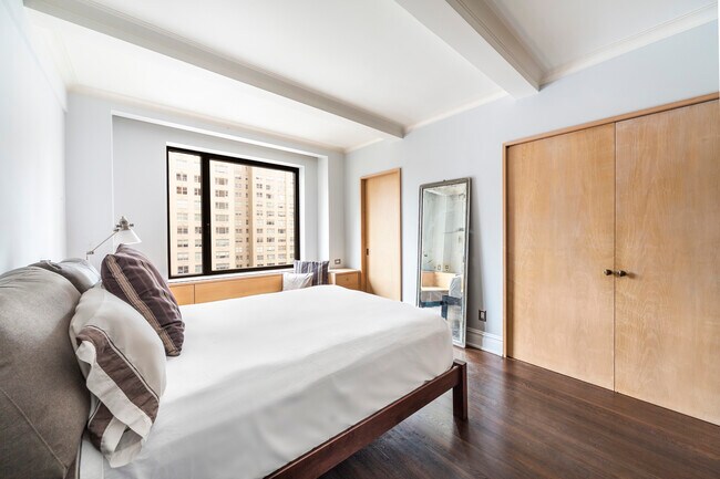 Foto del edificio - 320 E 57th St