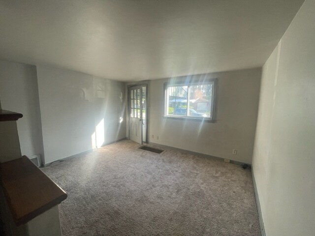 Building Photo - 51 Greenough Ave