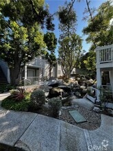 Building Photo - 1326 W Park Western Dr