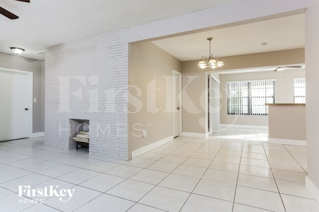 Building Photo - 7720 Juniper St