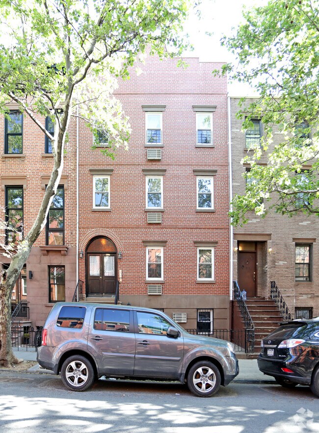 Building Photo - 317 Union St