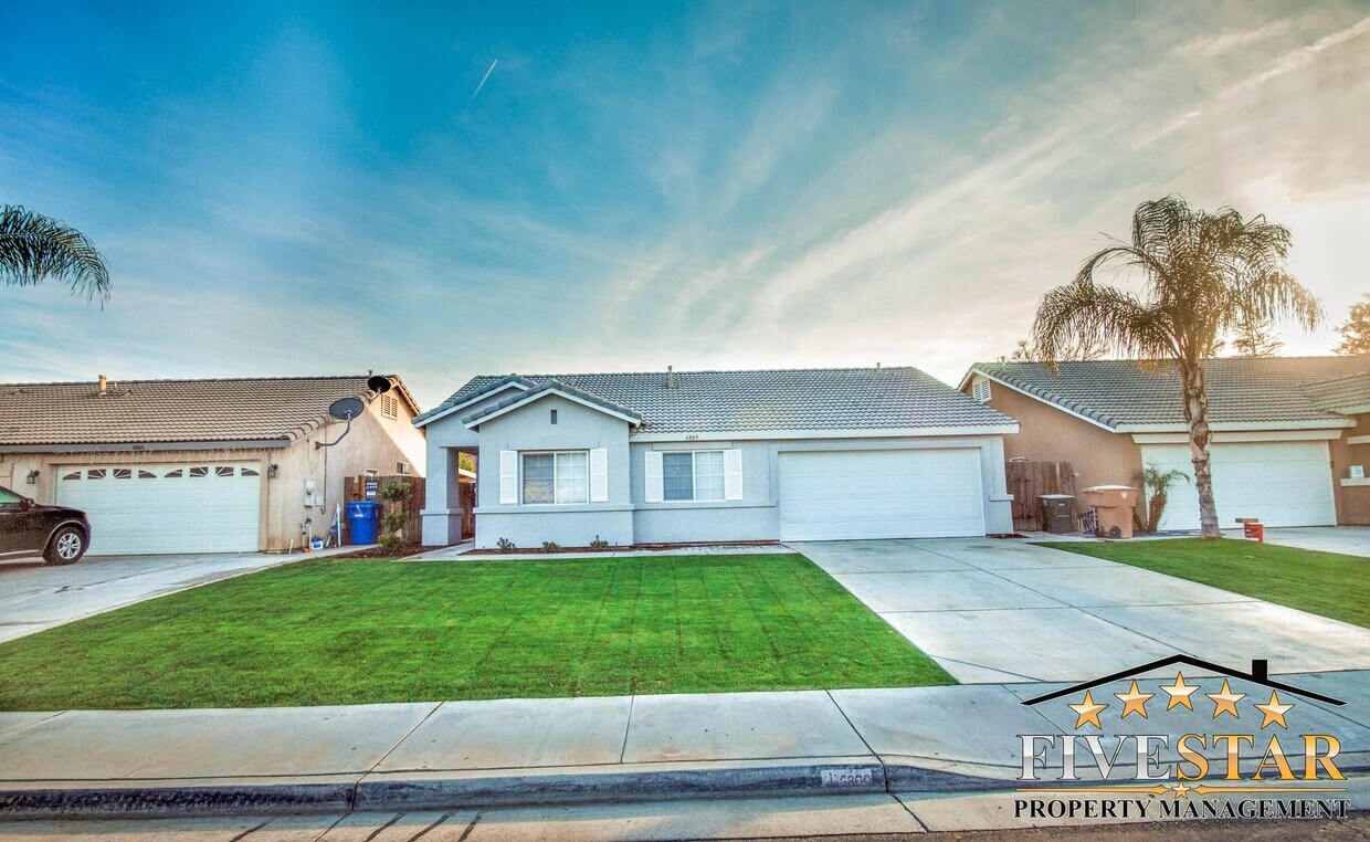 Foto principal - House for Rent in SouthWest Bakersfield