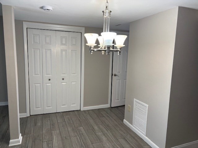 Building Photo - 19 Edward Dr