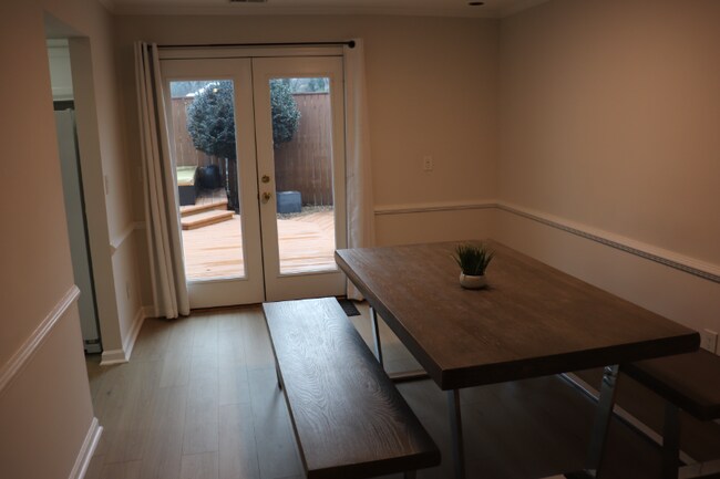 Building Photo - 2940 Lexington Trace Dr